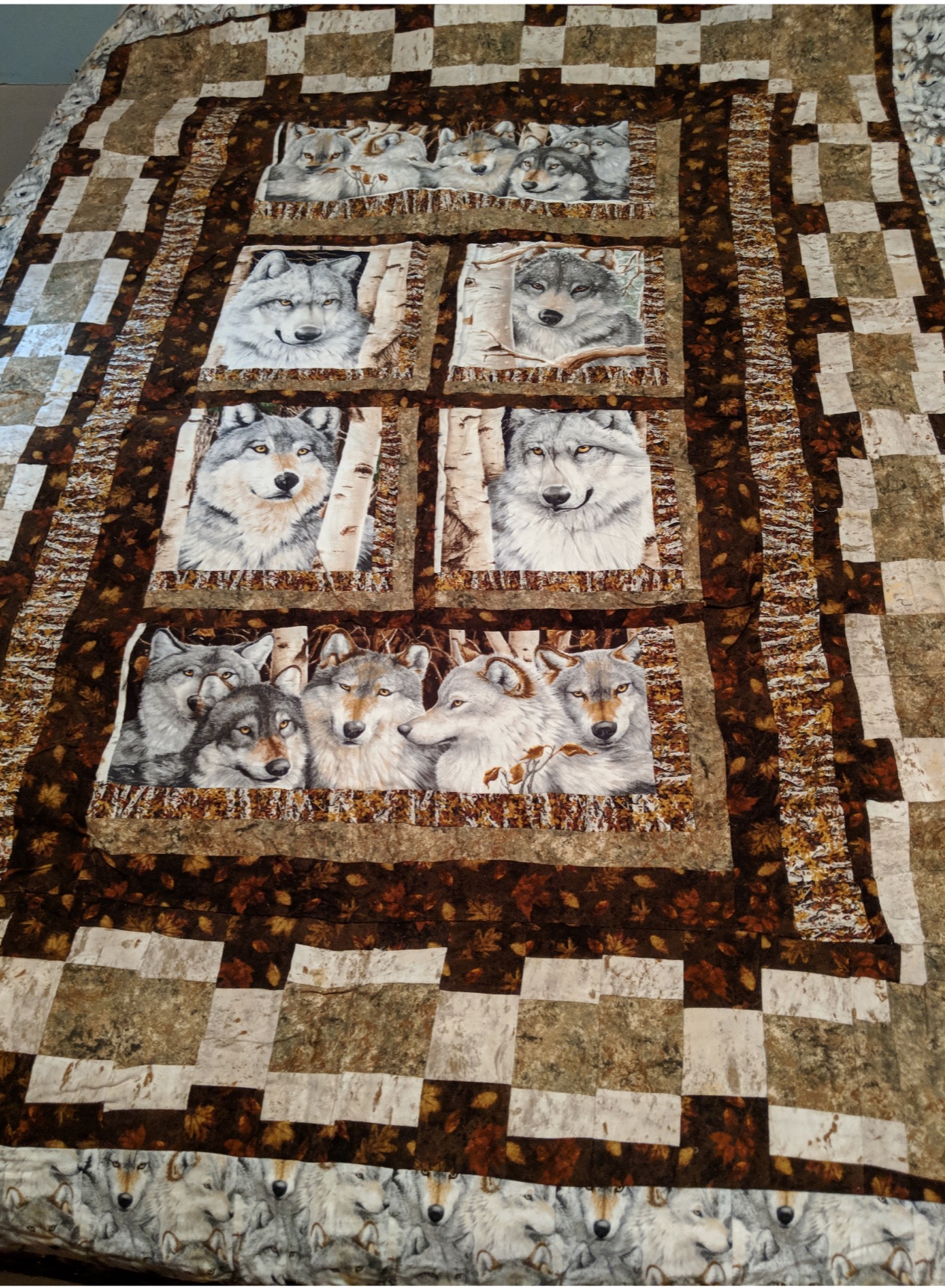 Allie made this Wolf Quilt